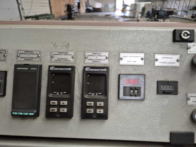 2011 monti antonio 200-3 sublimatie-/transferpers - afbeelding 11 van  13