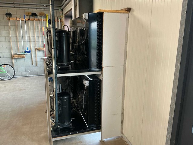 2011 mueller melk koeltank 33200ltr. - afbeelding 9 van  21