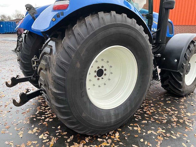 2011 new holland t6020 elite vierwielaangedreven landbouwtractor - afbeelding 4 van  34