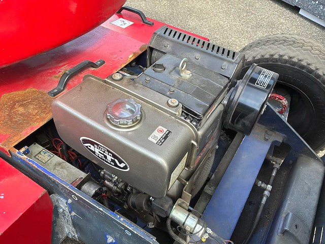 2011 nifty hr12 nde hoogwerker - afbeelding 4 van  25