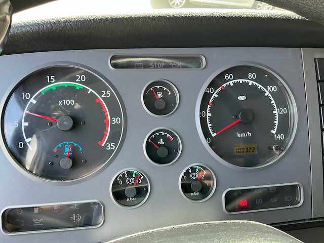 2011 nissan atleon vrachtwagen - afbeelding 15 van  49