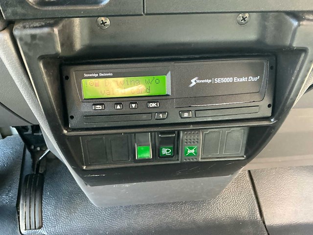 2011 nissan atleon vrachtwagen - afbeelding 18 van  49