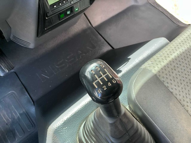 2011 nissan atleon vrachtwagen - afbeelding 20 van  49