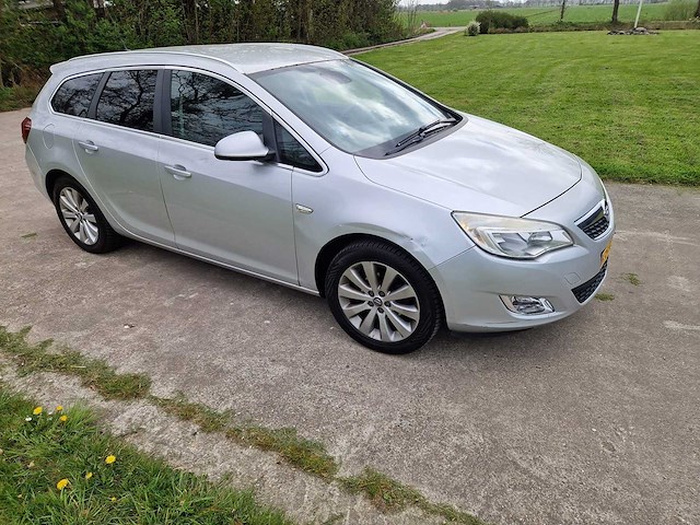 2011 opel astra sports tourer 1.4 turbo cosmo personenauto - afbeelding 11 van  15