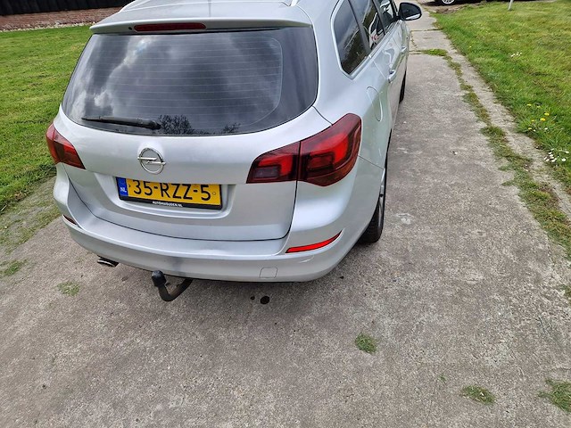 2011 opel astra sports tourer 1.4 turbo cosmo personenauto - afbeelding 12 van  15