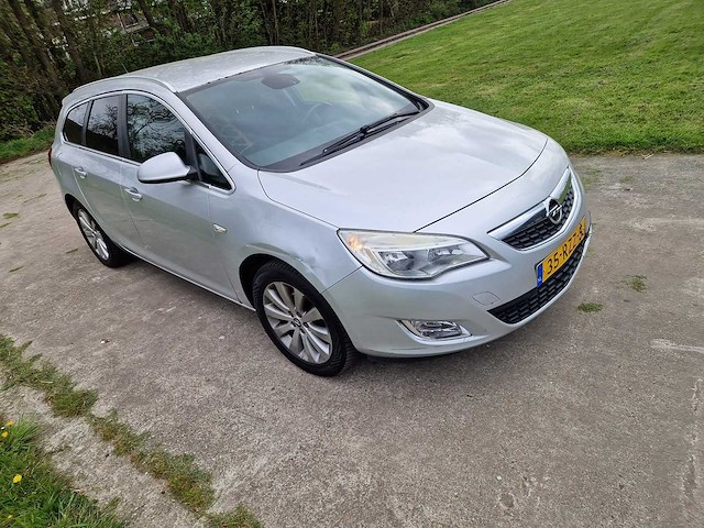 2011 opel astra sports tourer 1.4 turbo cosmo personenauto - afbeelding 13 van  15