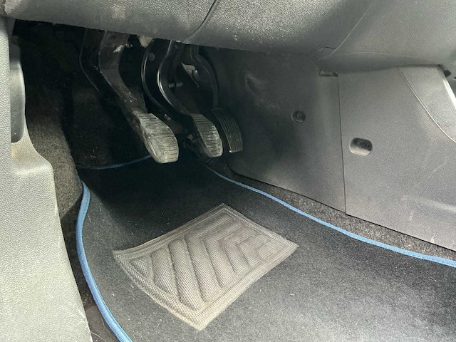 2011 opel corsa 1.2-16v selection personenauto - afbeelding 17 van  30