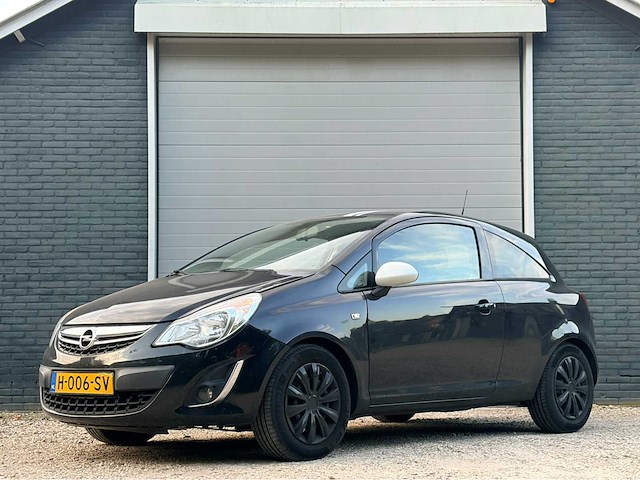 2011 opel corsa 1.4-16v airco - navi personenauto - afbeelding 1 van  9