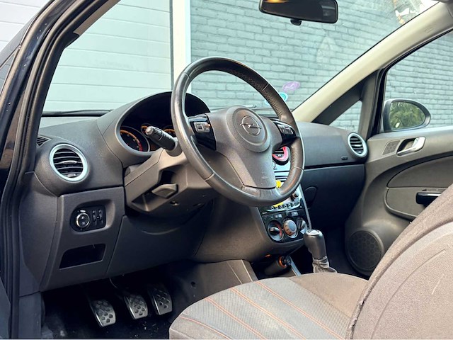 2011 opel corsa 1.4-16v airco - navi personenauto - afbeelding 7 van  9