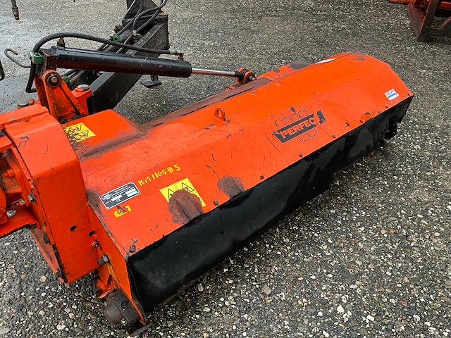 2011 perfect zw-180 klepelmaaier - afbeelding 4 van  9