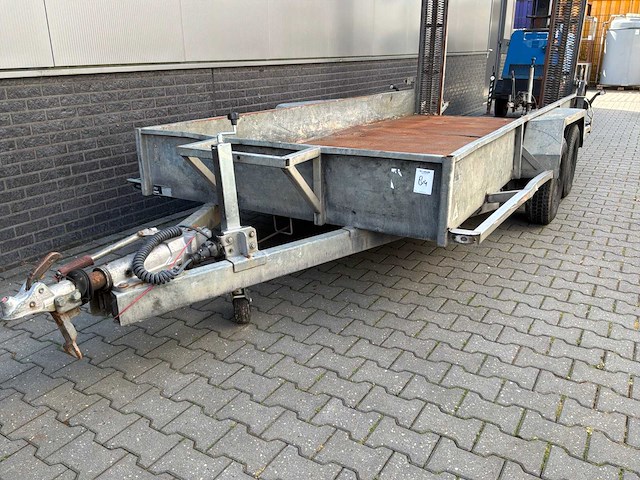 2011 peters aanhangwagen - afbeelding 1 van  5