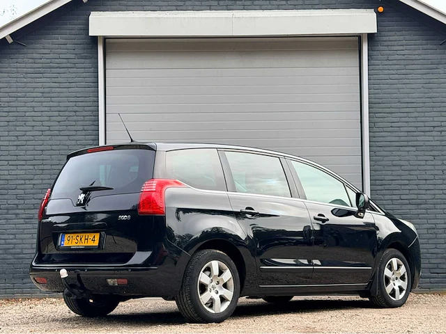 2011 peugeot 5008 1.6 family 7 persoons personenauto - afbeelding 9 van  14