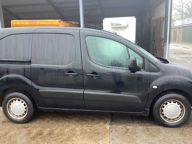 2011 peugeot partner 120 1.6 hdi bedrijfswagen - afbeelding 8 van  21