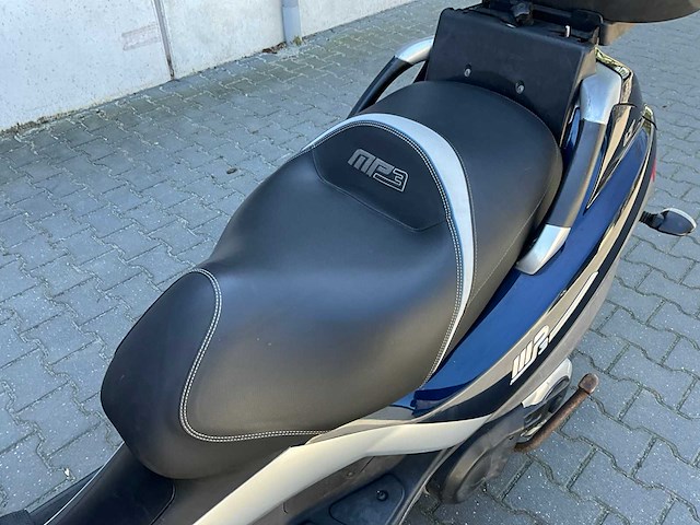 2011 piaggio mp3 lt 400i motorfiets - afbeelding 4 van  18