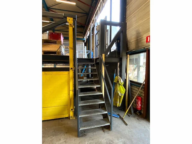 2011 progress transport systeem met vlakke tafels - afbeelding 25 van  41