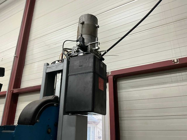 2011 ravaglioli rav4401 hefbrug 4 ton - afbeelding 10 van  13