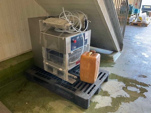 2011 re ton rt-900 xl trayseal voedselverwerkingsmachine - afbeelding 1 van  2