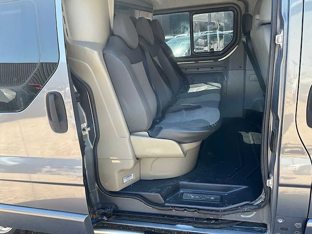 2011 renault trafic 2.5 dci t29 l2h1 dc bedrijfswagen - afbeelding 18 van  35