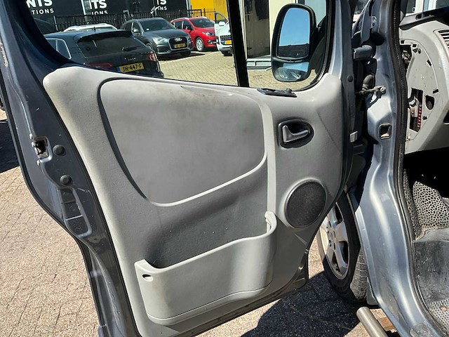 2011 renault trafic 2.5 dci t29 l2h1 dc bedrijfswagen - afbeelding 31 van  35