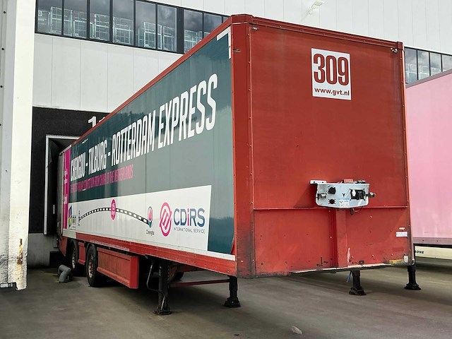 2011 renders oplegger - afbeelding 2 van  9