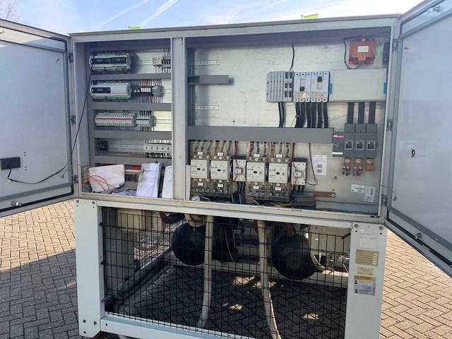 2011 rhoss tcavbz 2701 chiller - afbeelding 8 van  11