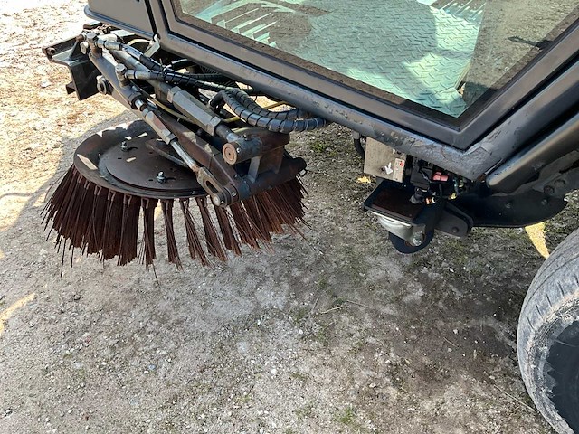 2011 schmidt compact 200 veeg- zuigwagen - afbeelding 10 van  32