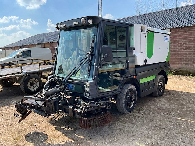 2011 schmidt compact 200 veeg- zuigwagen - afbeelding 1 van  32