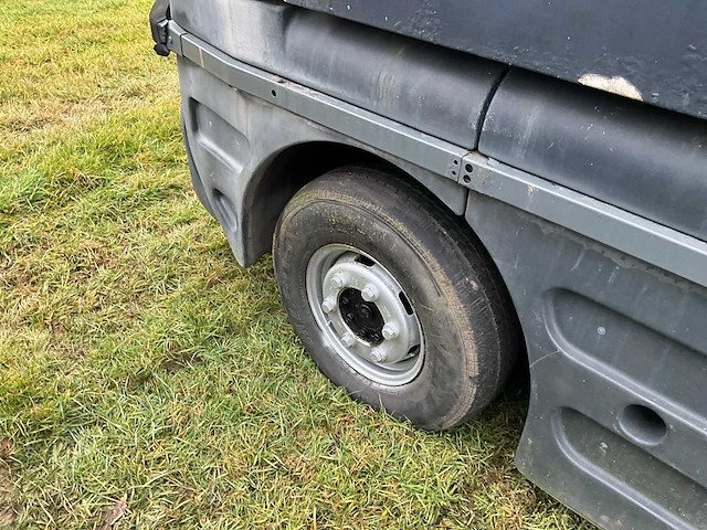 2011 schmidt swingo 200+ straatveegmachine - afbeelding 13 van  25