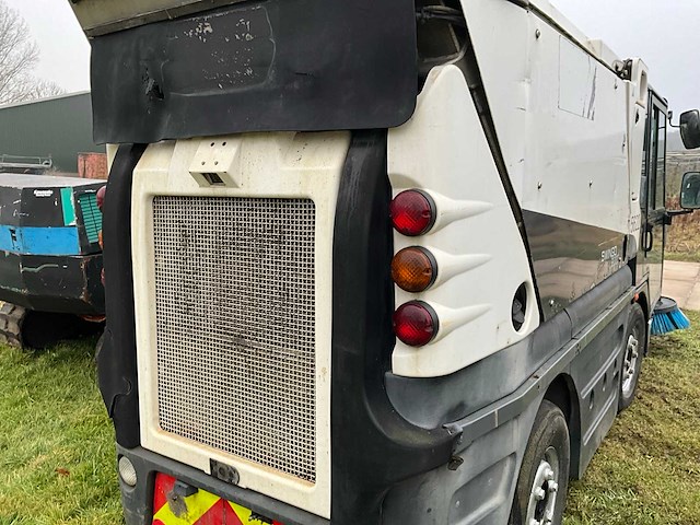 2011 schmidt swingo 200+ straatveegmachine - afbeelding 14 van  25