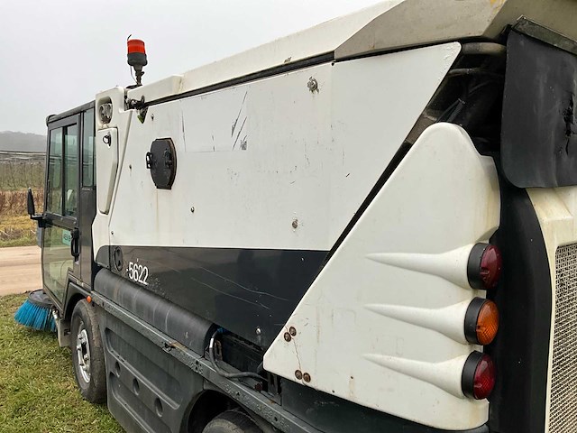 2011 schmidt swingo 200+ straatveegmachine - afbeelding 16 van  25