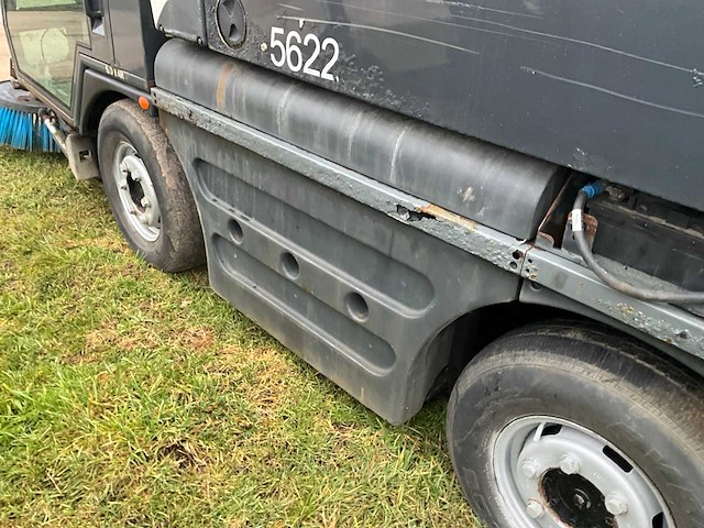 2011 schmidt swingo 200+ straatveegmachine - afbeelding 19 van  25