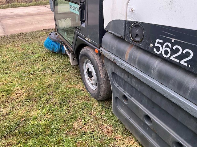 2011 schmidt swingo 200+ straatveegmachine - afbeelding 25 van  25