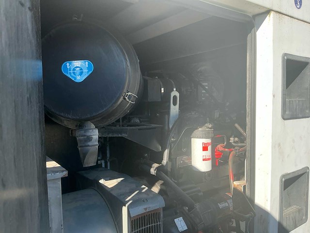 2011 sdmo r165 noodstroomaggregaat - afbeelding 3 van  13