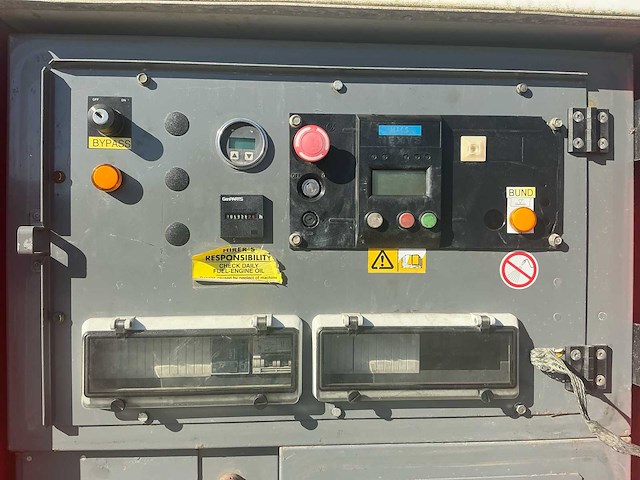 2011 sdmo rental r165 noodstroomaggregaat - afbeelding 2 van  15