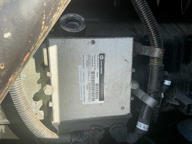 2011 sdmo rental r165 noodstroomaggregaat - afbeelding 4 van  6