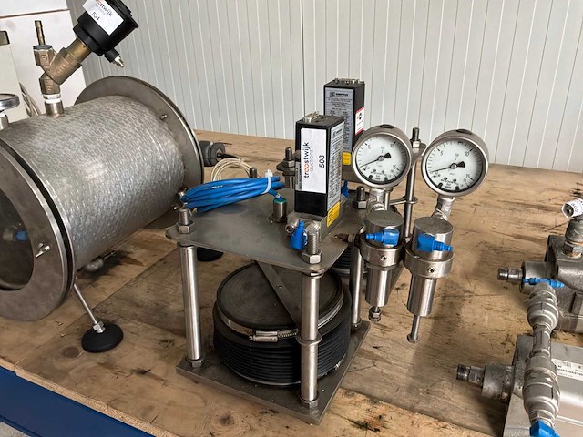 2011 sierra 830l-13-on1-d-v1 flowmeter (2x) - afbeelding 1 van  3