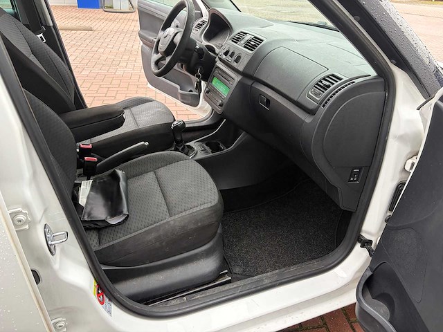 2011 skoda fabia combi 1.2 tdi greenline personenauto - afbeelding 4 van  11