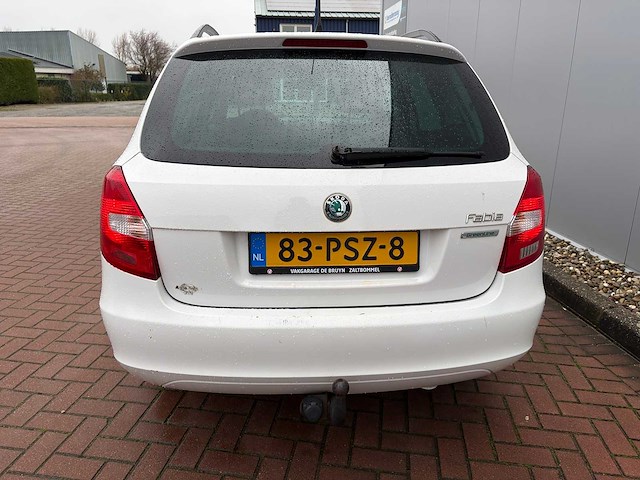 2011 skoda fabia combi 1.2 tdi greenline personenauto - afbeelding 9 van  11