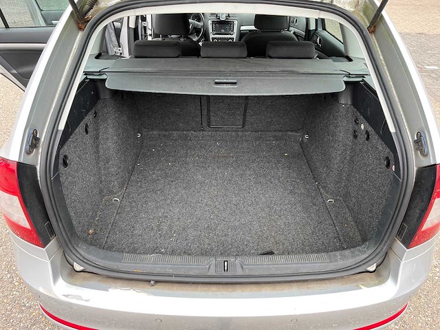 2011 skoda octavia combi 1.2 tsi elegance bns personenauto 92-pkj-8 - afbeelding 24 van  34