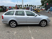 2011 skoda octavia combi 1.2 tsi elegance bns personenauto 92-pkj-8 - afbeelding 31 van  34