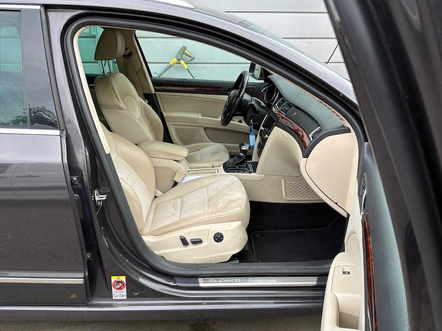 2011 skoda superb combi 2.0 tsi elegance bns personenauto - afbeelding 7 van  26