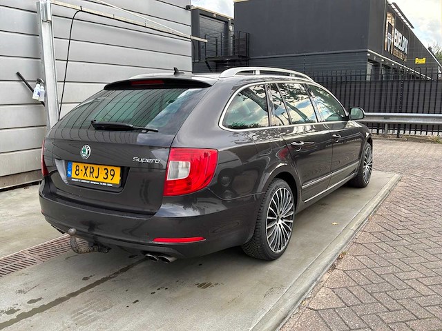 2011 skoda superb combi 2.0 tsi elegance bns personenauto - afbeelding 21 van  26