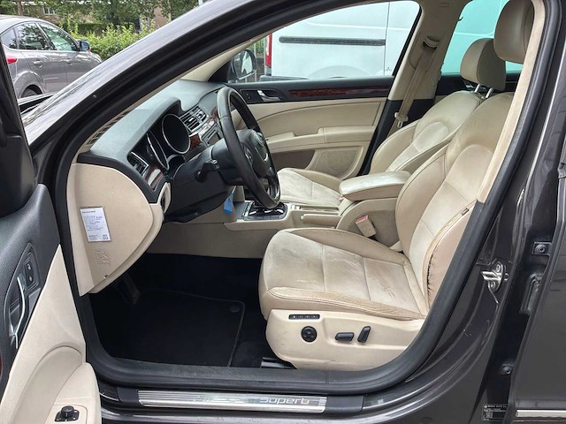 2011 skoda superb combi 2.0 tsi elegance bns personenauto - afbeelding 24 van  26