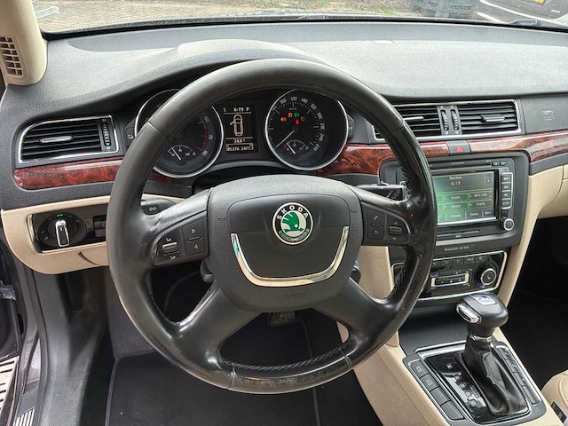 2011 skoda superb combi 2.0 tsi elegance bns personenauto - afbeelding 26 van  26