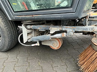 2011 smchmidt swinging 200+ zelfrijdende veegmachine - afbeelding 16 van  25