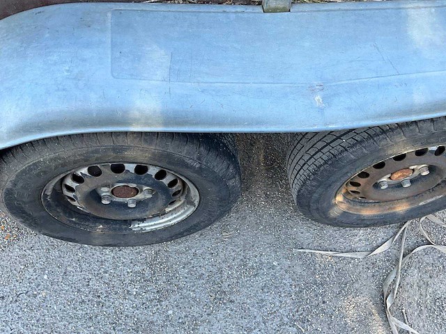 2011 solide aanhangwagen - afbeelding 4 van  4