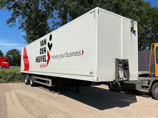 2011 sommer sg 18 oplegger trailer - afbeelding 1 van  14