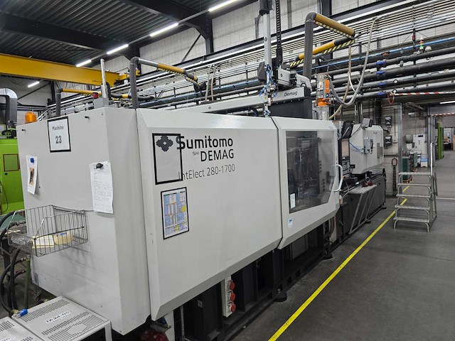 2011 sumitomo demag intelect 280/685-1700 spuitgietmachine met demag dr831-robot - afbeelding 28 van  34