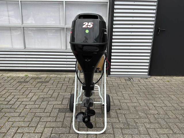 2011 suzuki df25 buitenboordmotor - afbeelding 2 van  8