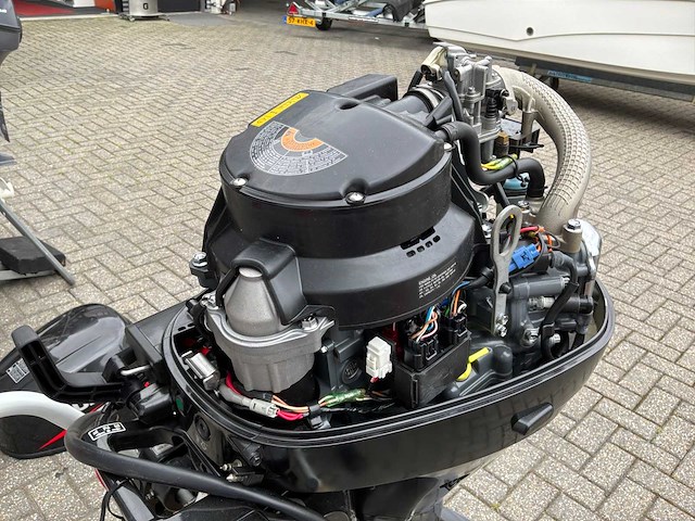 2011 suzuki df25 buitenboordmotor - afbeelding 8 van  8